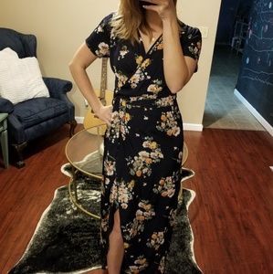 Super cute floral wrap dress.